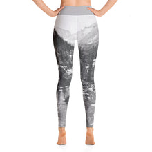Load image into Gallery viewer, Moving Mountains Gray Leggings